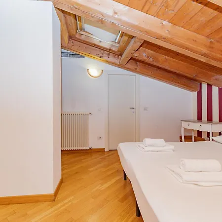 Mansarda In Piazza Duomo *